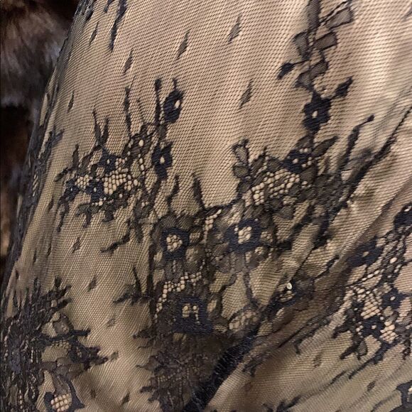 Sexy & Elegant Off-the shoulder Floral Lace Dress - Picture 12 of 13